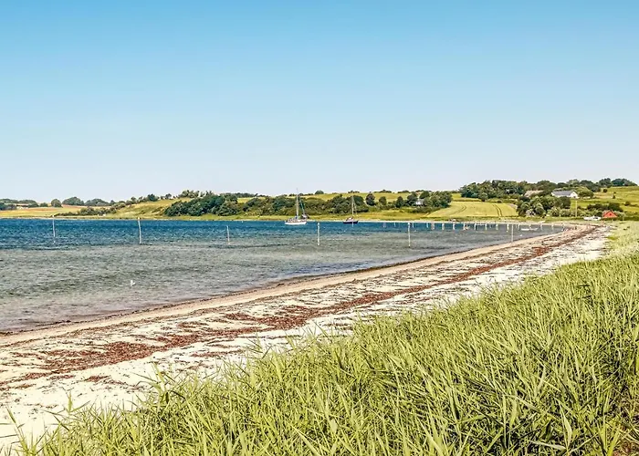 Strandhuset Holiday home *