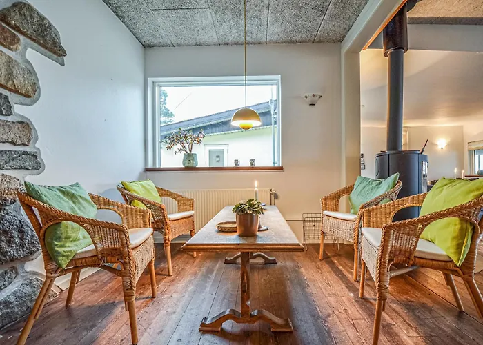 Strandhuset Semesterbostad *