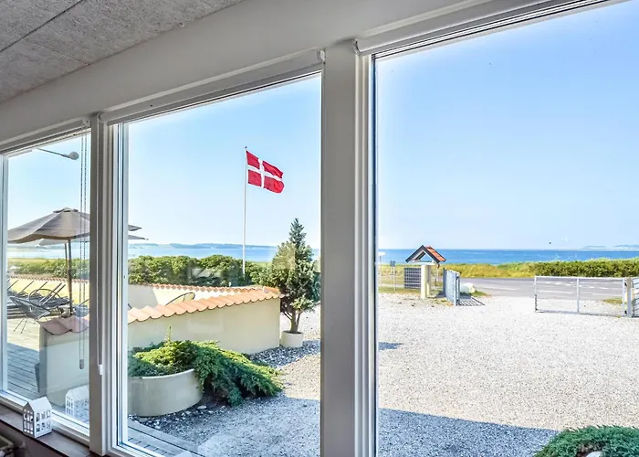 Holiday home Strandhuset Knebel